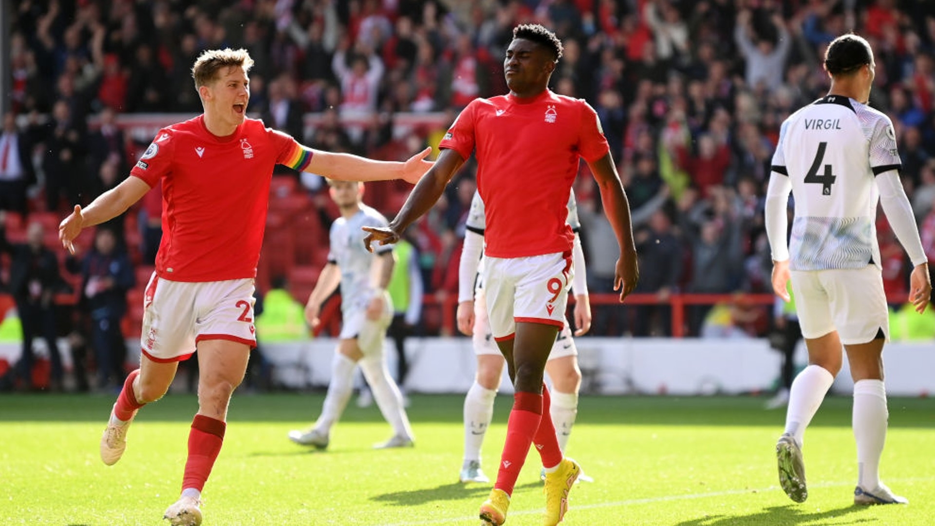 认为球队近 认为球队近